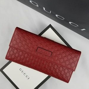 NWT Gucci Leather Continental Red Trifold Wallet